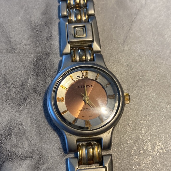 Geneva - Picture 8 of 13